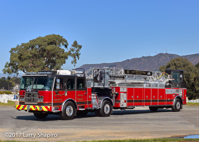 San Bruno Fire Department CA fire trucks E-ONE Cyclone II pumper HP100 TDA tractor-drawn aerial shapirophotography.net Larry Shapiro photographer #larryshapiro